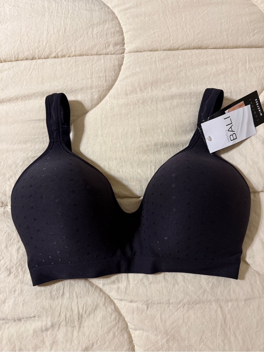 Bali Seamless Wireless ComfortT-Shirt Bra - Black, 38DD, NWT